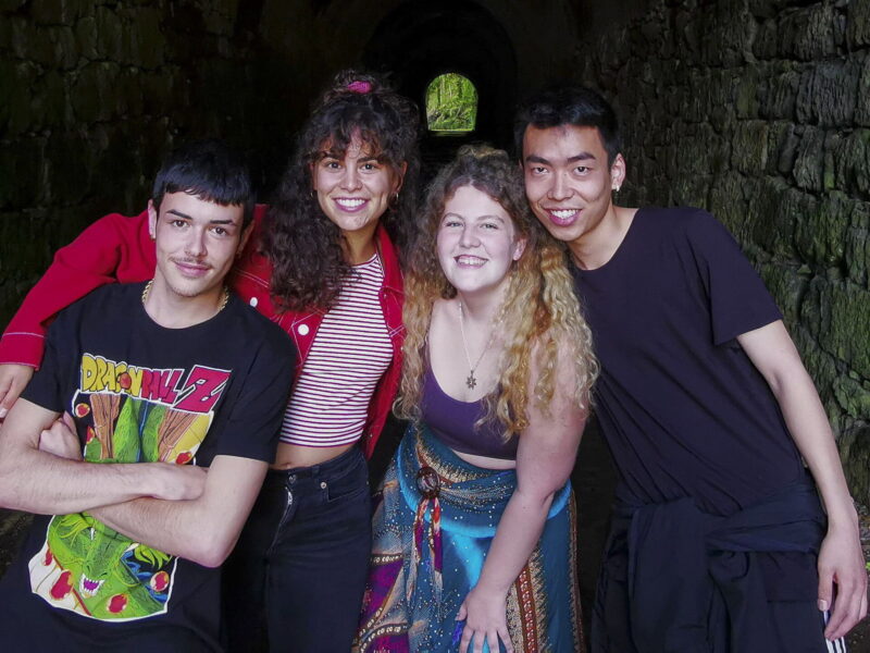 You’re Nothing Special: una bruja adolescente sin chispa