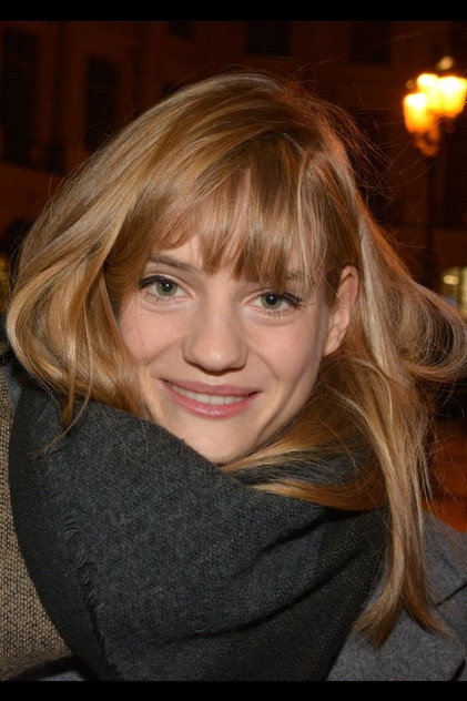 Noémie Schmidt 역 Ida Heilman