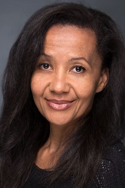 Paula Arundell 饰 Diane