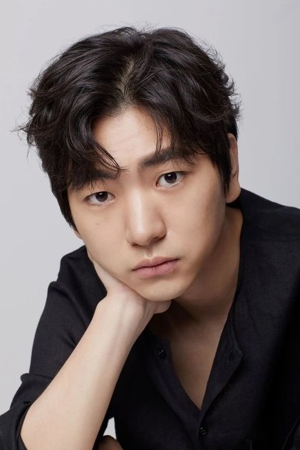 이주승 como Cho Seok-hui