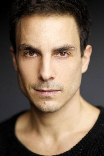 Marc Arnaud como Hase (voice)