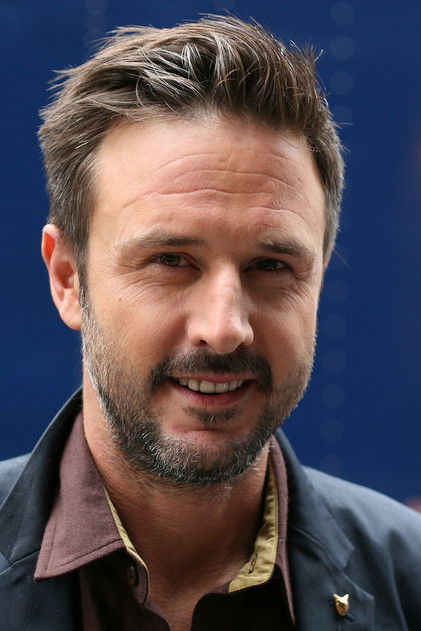 David Arquette como Dewey Riley