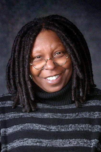Whoopi Goldberg como Captain (voice)