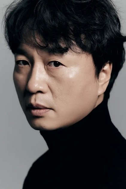 Jeon Bae-soo dans le rôle de Hong Do-yeop