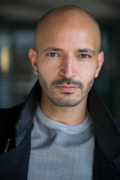 Waleed Elgadi como Bessus