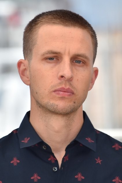 Anders Danielsen Lie como Father