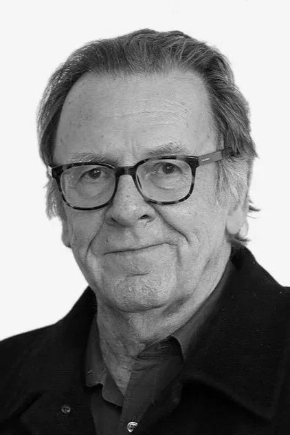 Tom Wilkinson as Gerald Arthur Cooper