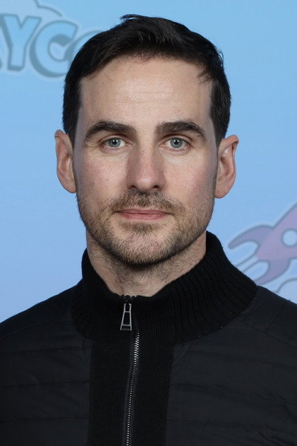Colin O'Donoghue como Gerry (voice)
