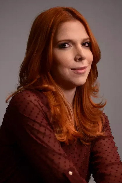Natália Klein como Verônica