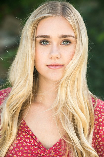 Emily Skinner as Skinner