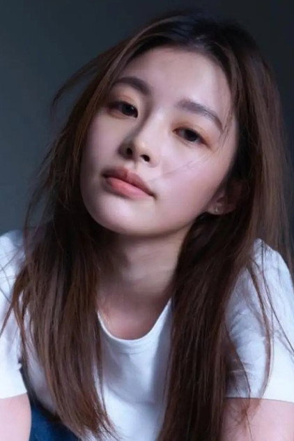 詹子萱 饰 Chu Ai