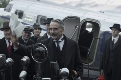 Munich: The Edge of War»: tensión política con química actoral memorable