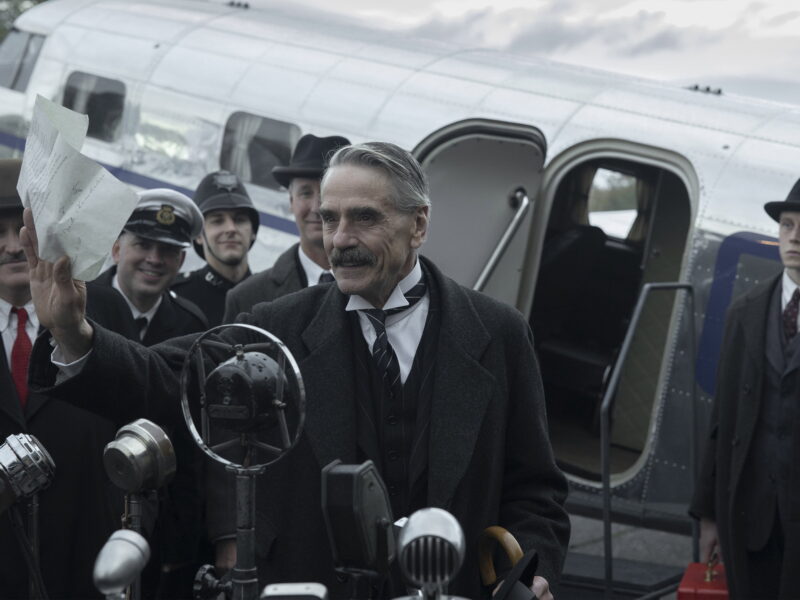 Munich: The Edge of War»: tensión política con química actoral memorable