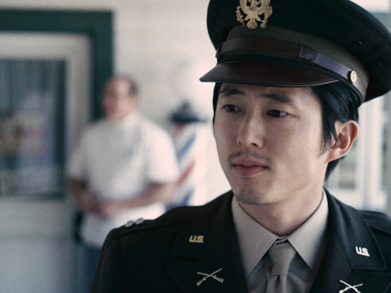 Steven Yeun und der lange Kampf um das Zentrum der Leinwand