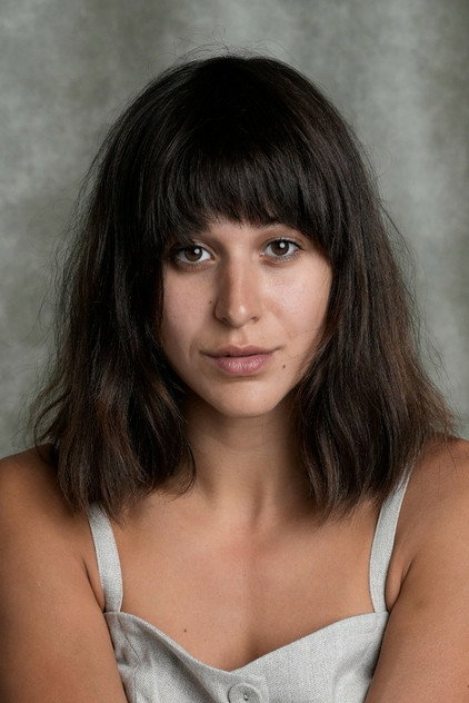 Micaela Jade Tucker dans le rôle de Natalie