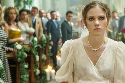 Family Secrets: promete más de lo que cumple