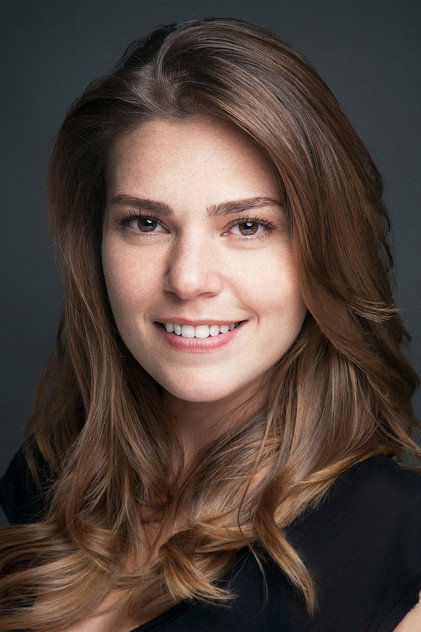 Aslı Enver como Melisa