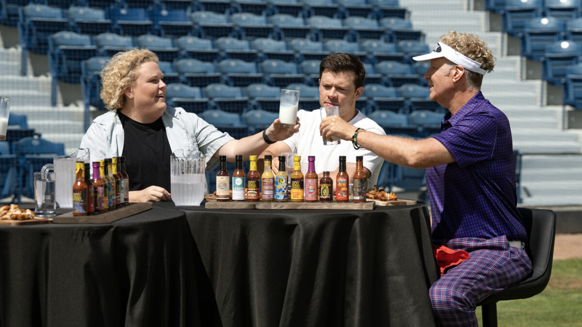 Hot Ones: Extra Heat on Netflix takes Sean Evans out of the black room and into the ballpark
