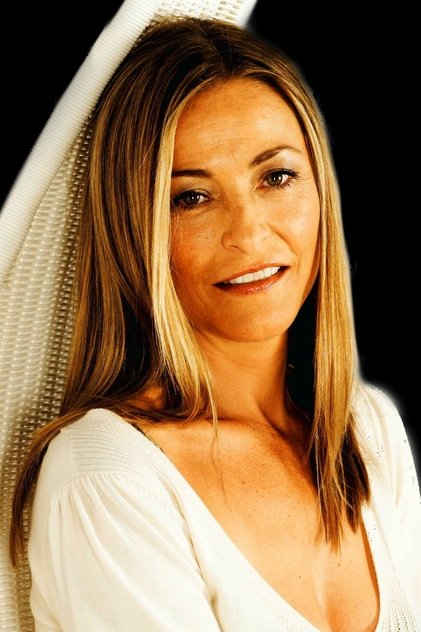 Amanda Donohoe como Bianca Pembroke
