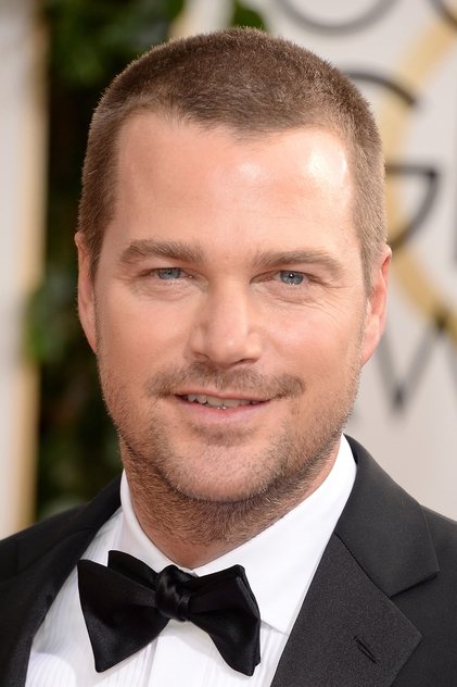 Chris O'Donnell como Charlie Simms