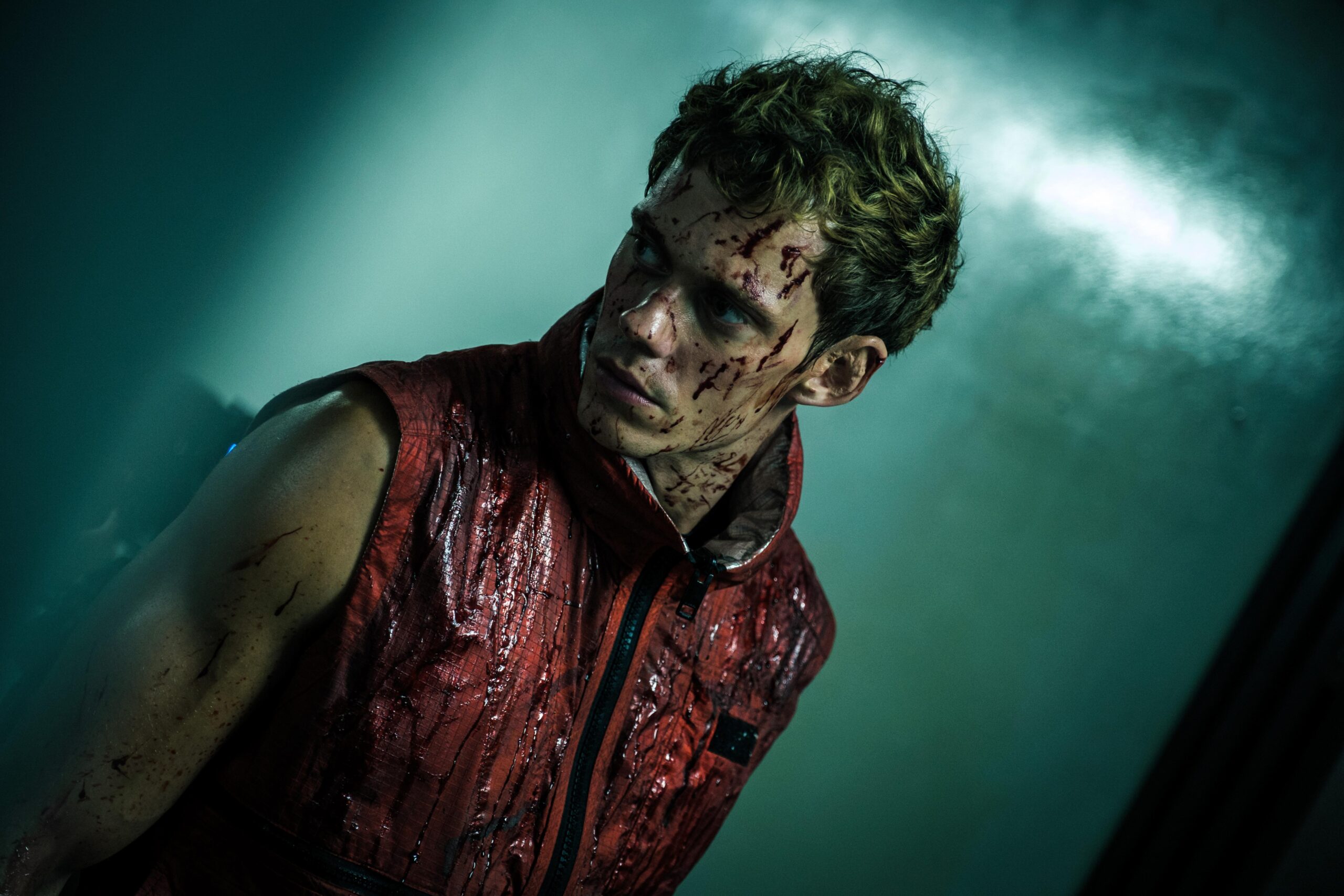 Bill Skarsgård: o ator que se escondeu nos monstros e decidiu reaparecer