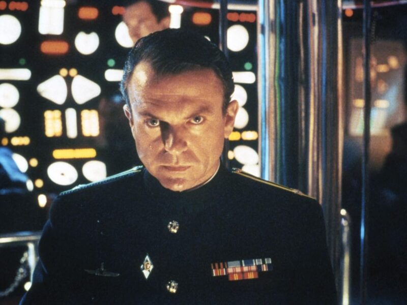 Sam Neill: cinquenta anos a escolher os papéis mais difíceis