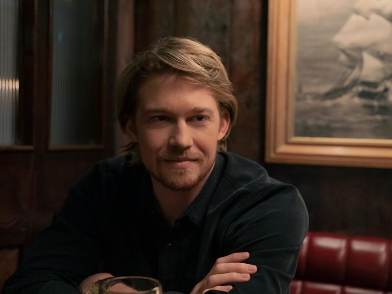 Joe Alwyn e Sarah Pidgeon estão namorando: dois atores que fizeram da discrição a própria marca