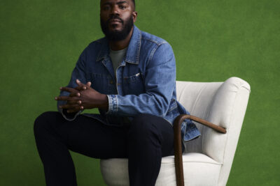 Big Chicken : Le complot de la malbouffe sur Netflix — Mo Gilligan rejoint le club des documentaristes qui font de leur corps une preuve