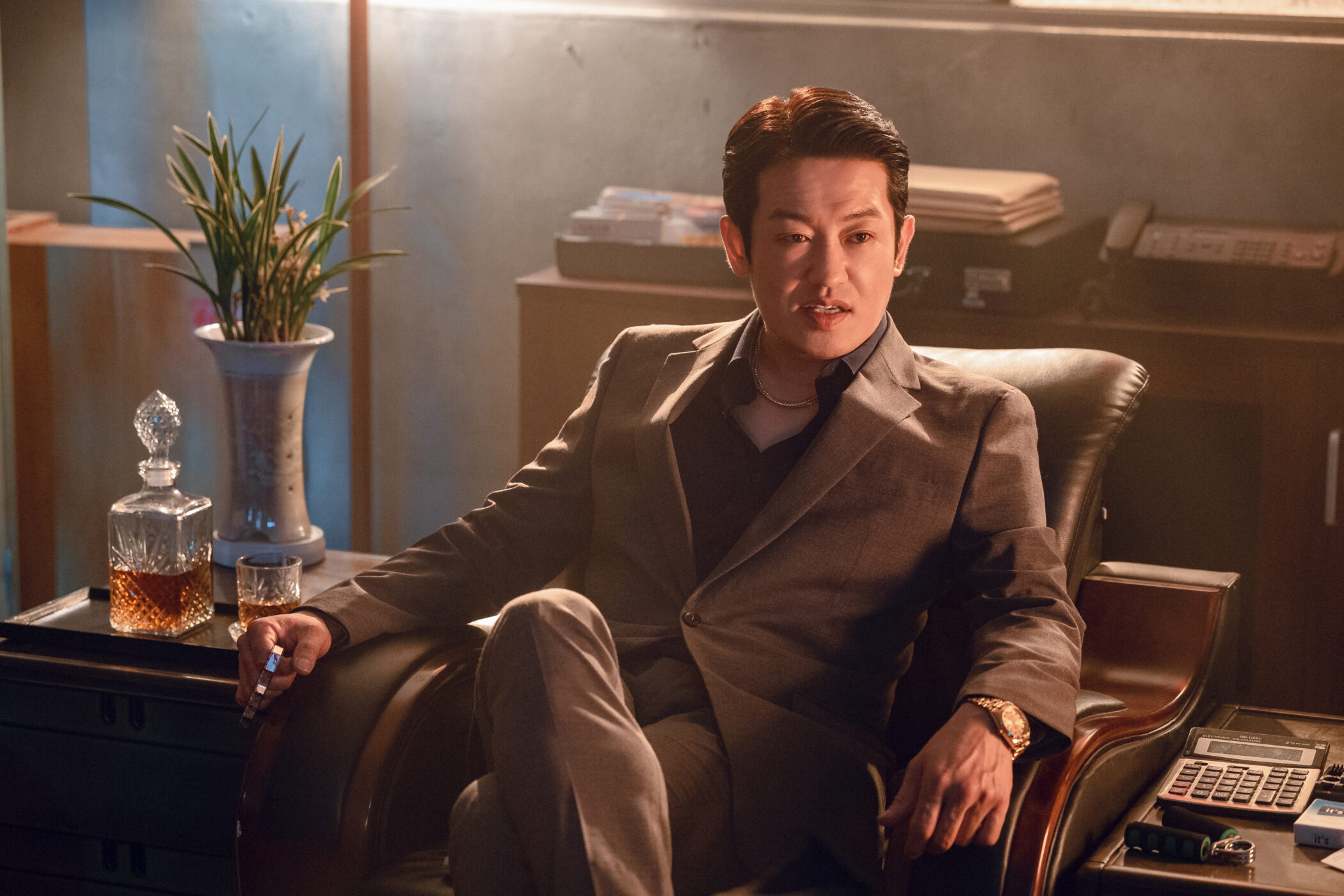 Heo Sung-tae as Baek Sang-gil in Our Sticky Love