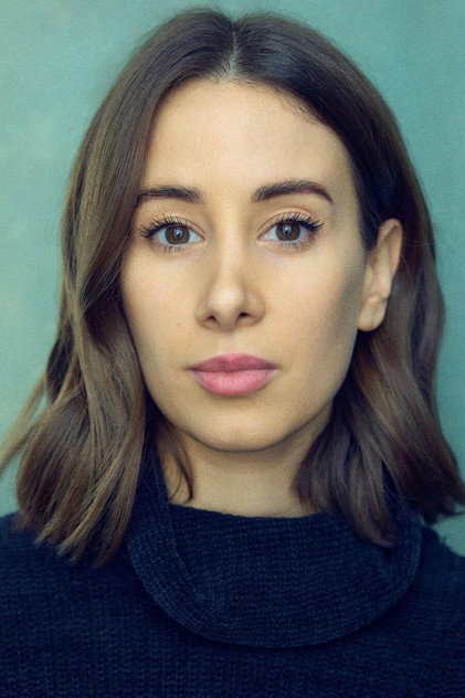 Isabele Derosa como Pan Am Gate Agent