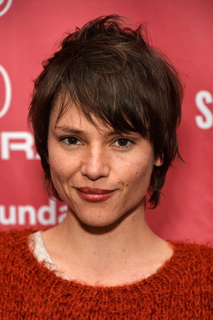 Eléonore Hendricks as Mona