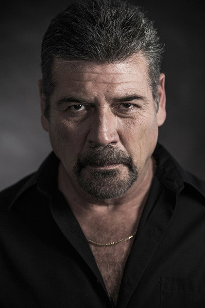 Guillermo Quintanilla als Valentín