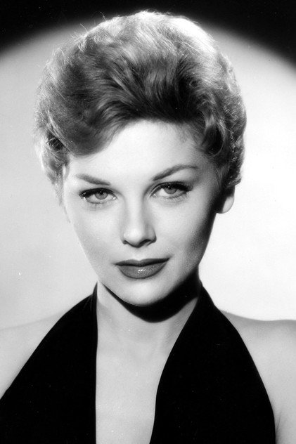 Joanna Moore como Marcia Linnekar
