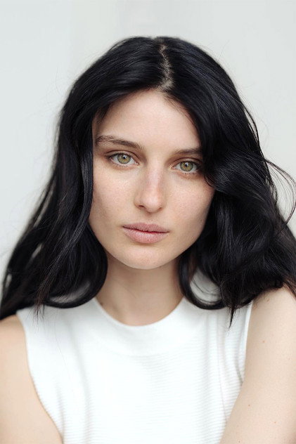 Alice Pagani como Mirta