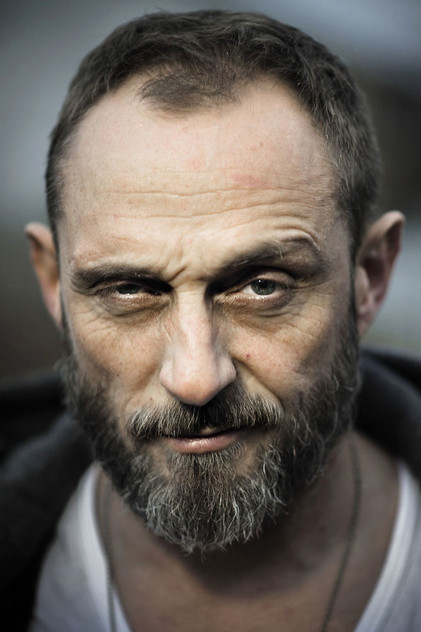 Roland Møller como Kurt