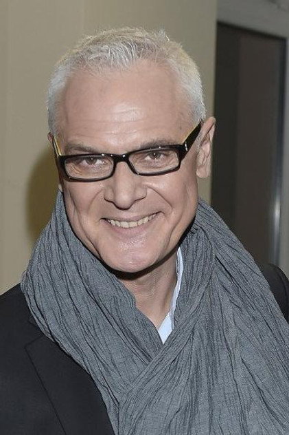 Dariusz Jakubowski as Tomasz