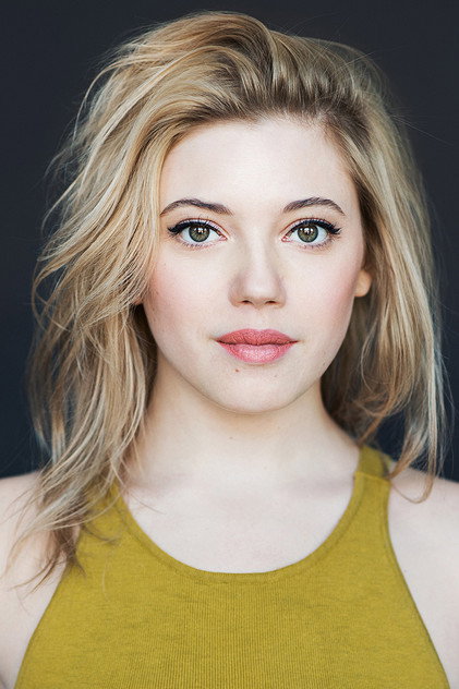 Victoria Diamond como Beth