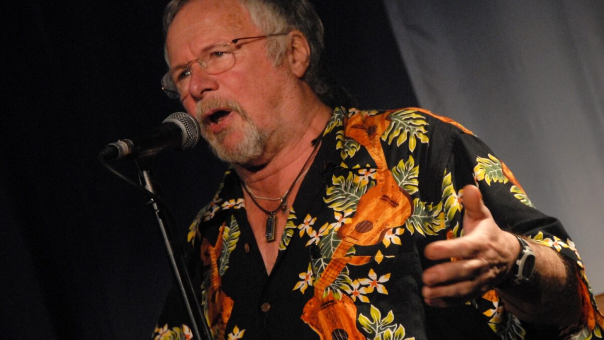 Bill Oddie muere a los 85: cómo el cómico de The Goodies convirtió la naturaleza en horario estelar