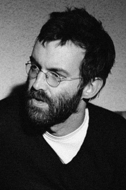 Mark Oliver Everett como Tom