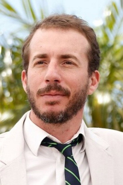 Esteban Bigliardi como Juan Perez