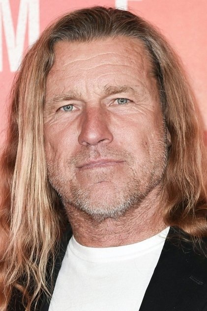 Mark Kubr como Hammer
