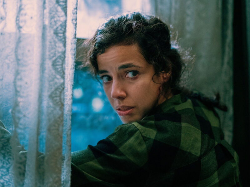 No one gets out alive: un inicio prometedor ahogado en clichés