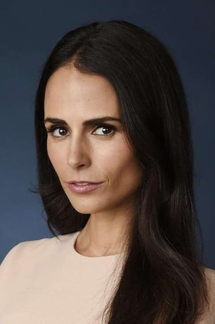 Jordana Brewster como Faye