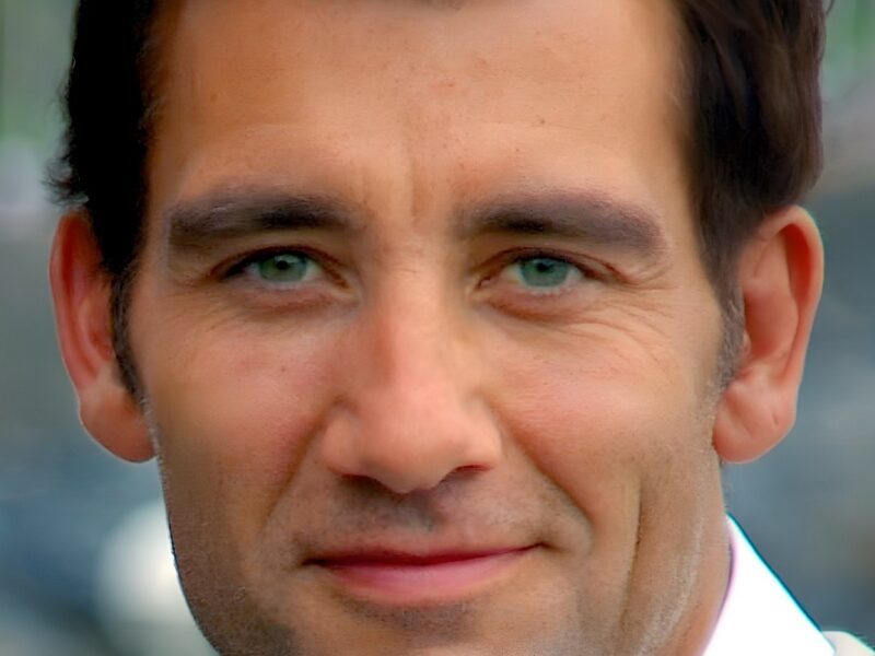 Reda Elazouar își obține primul rol principal de acțiune alături de Clive Owen în thrillerul ‘Scorpion’