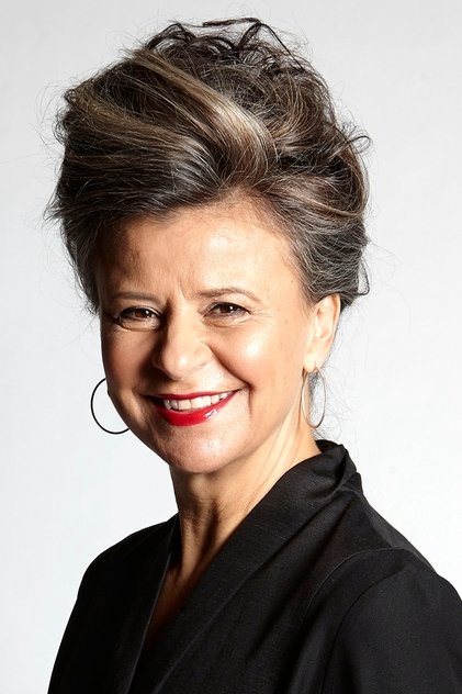 Tracey Ullman como Vera