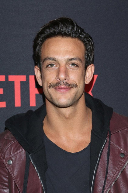 Joaquín Ferreira como Bobby