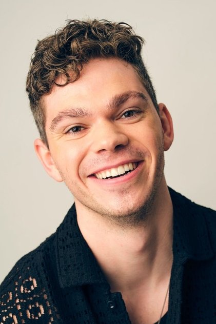 Daniel Diemer como Paul Munsky