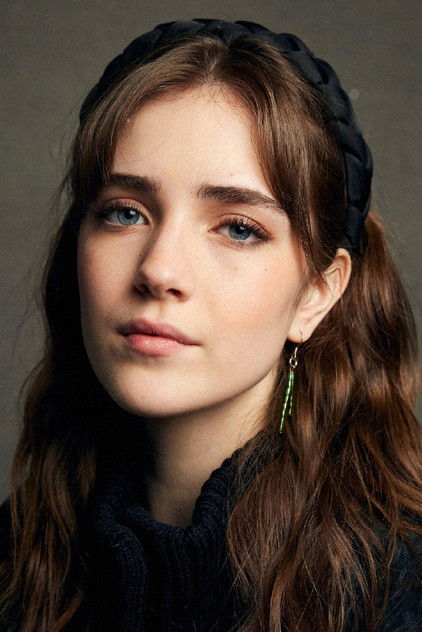 Talia Ryder como Amelia