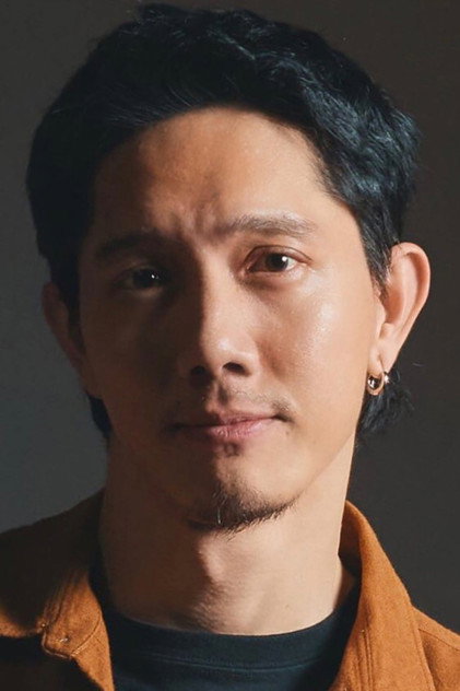 พัฒน์ชัย ภักดีสู่สุข în rolul Dol