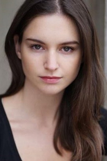 Vanessa Grasse como Lexi